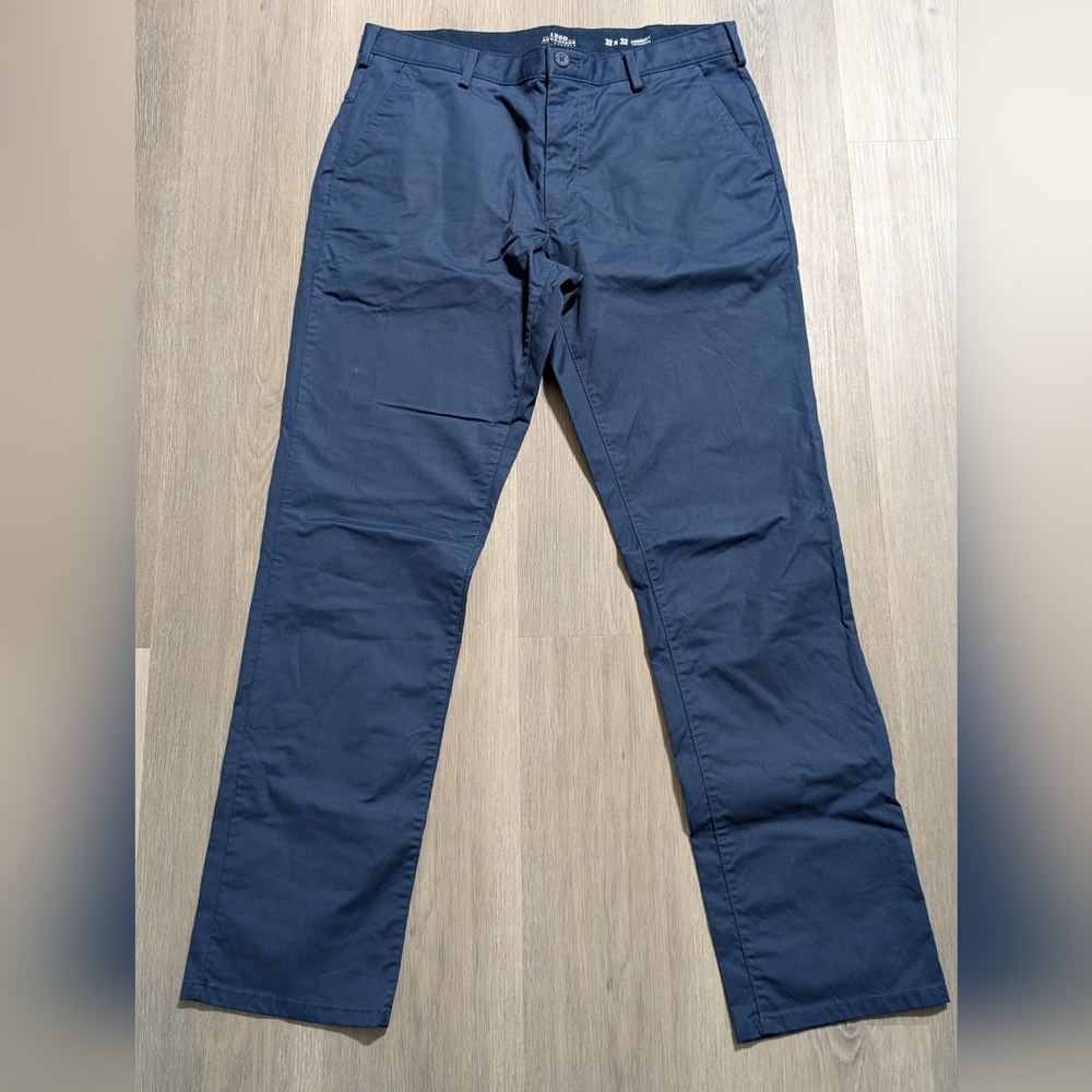 IZOD Advantage Performance Men's Blue Pants - 32 X 32 - Preloved